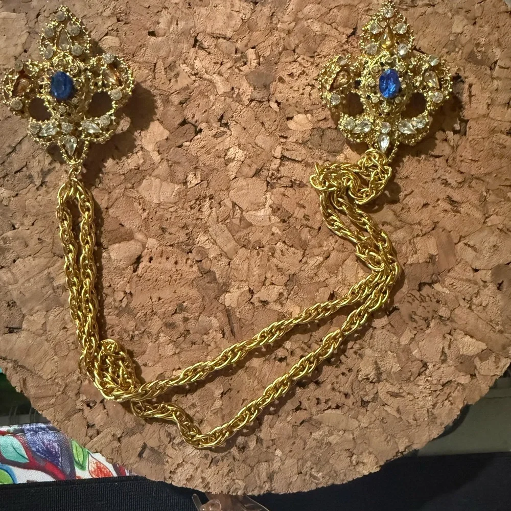 Vintage double pin with chain gold tone, and rhinestone Baroque Royal Look Pins